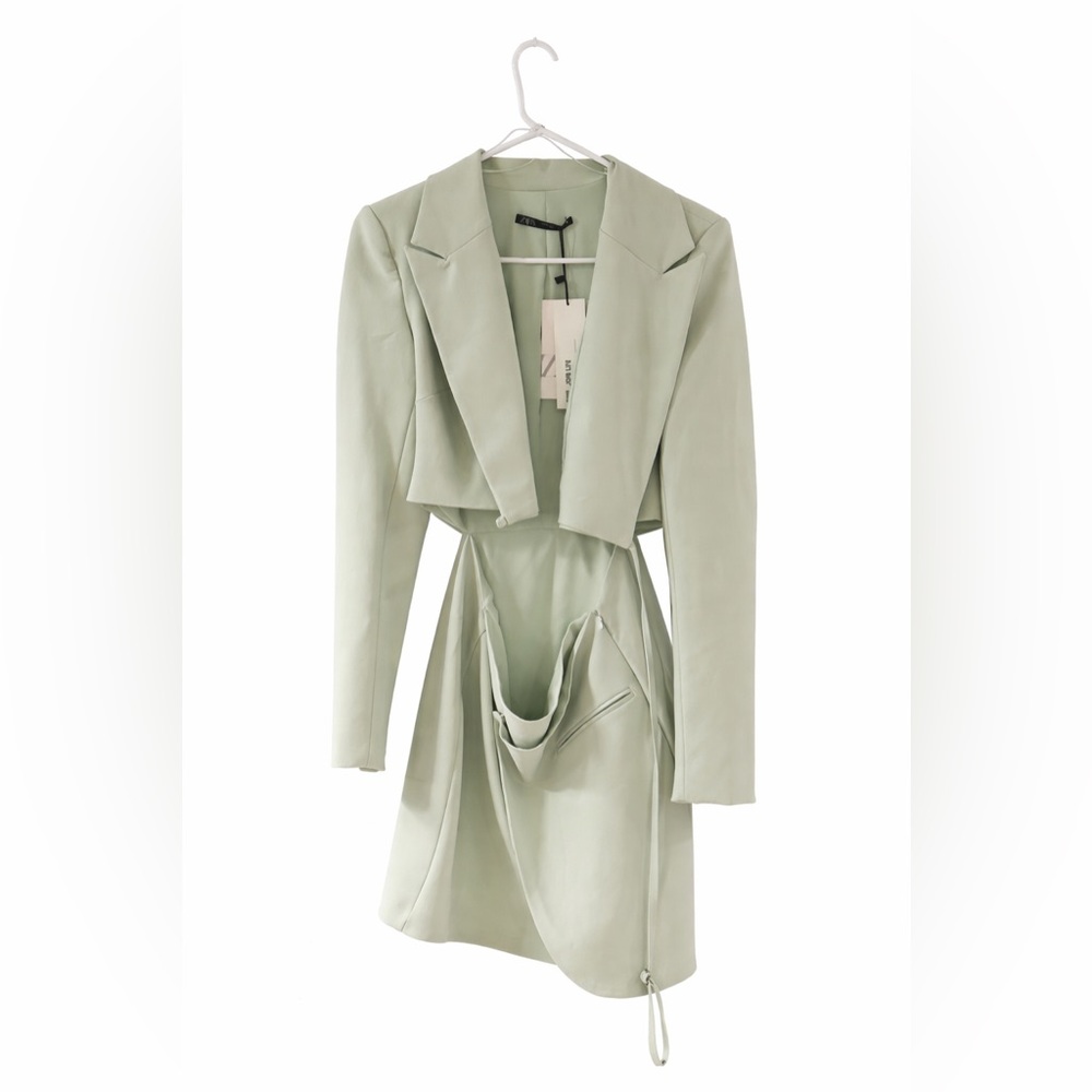 Zara Women's Light Green Blazer and Skirt Set